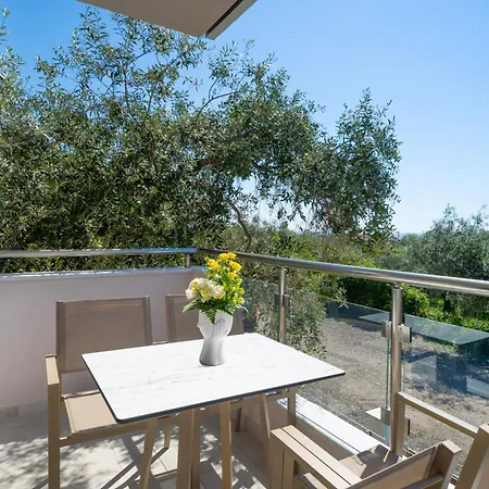 Stepi * Hriszí Amudiá